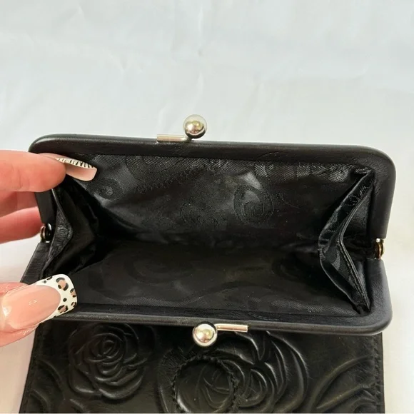 Vintage Brighton “Sugarshine Med Wallet” Chic Black Floral Embossed Wallet - Picture 3 of 7